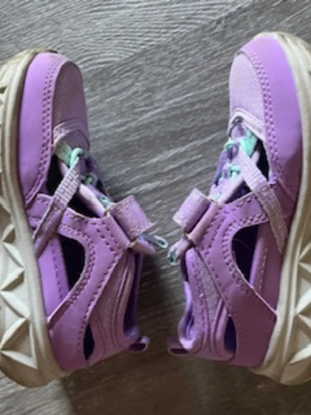 🧡3/15 OshKosh B'Gosh Purple Durable Play Sandals 10